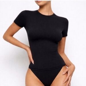 Skims Fits Everybody T Shirt Top Onyx Black TShirt Large NWT
